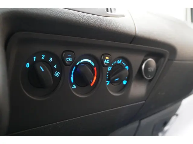 Ford Transit Custom 270 2.2 TDCI L1H1 Trend 2013 Diesel 15