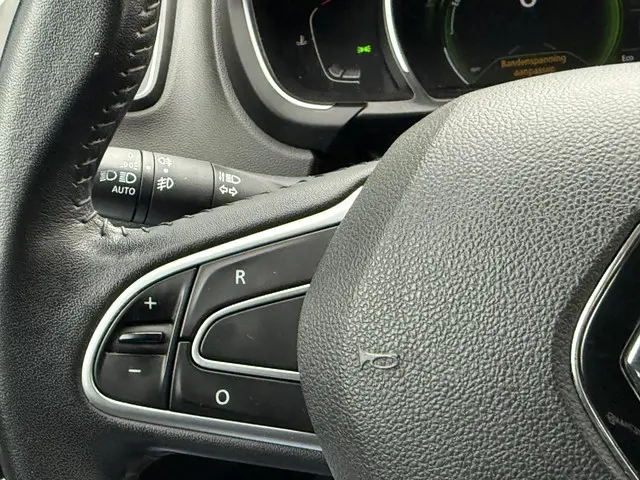 Renault Scénic 1.2 TCe Bose 2017 Benzine 22