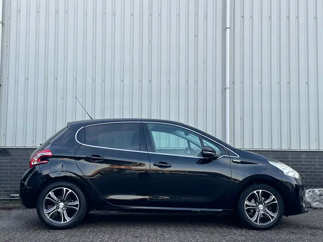 Peugeot 208 2