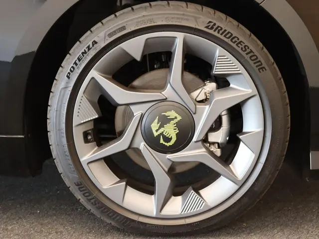 Fiat 500 Abarth Urban 42 kWh 2024 Elektrisch 4