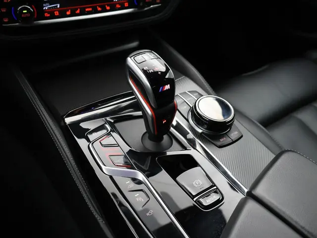 BMW M5 COMPETITION 740 PK FACELIFT MODEL 2020 Benzine 74