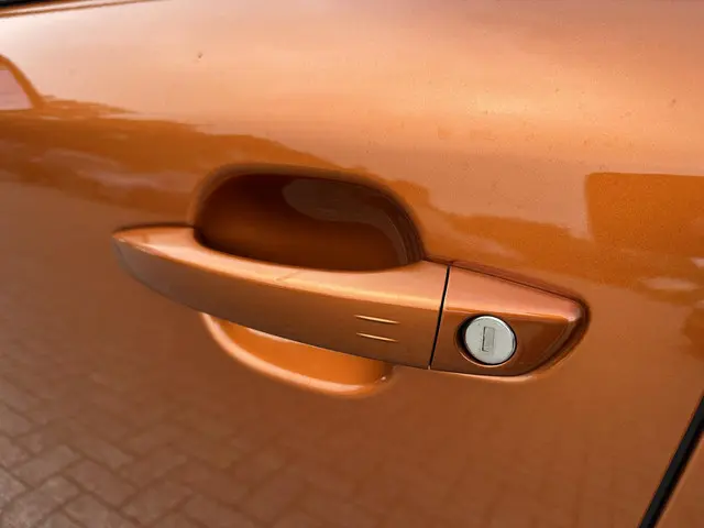 Peugeot 2008 1.2 Turbo 130 PK GT 2022 Benzine 51