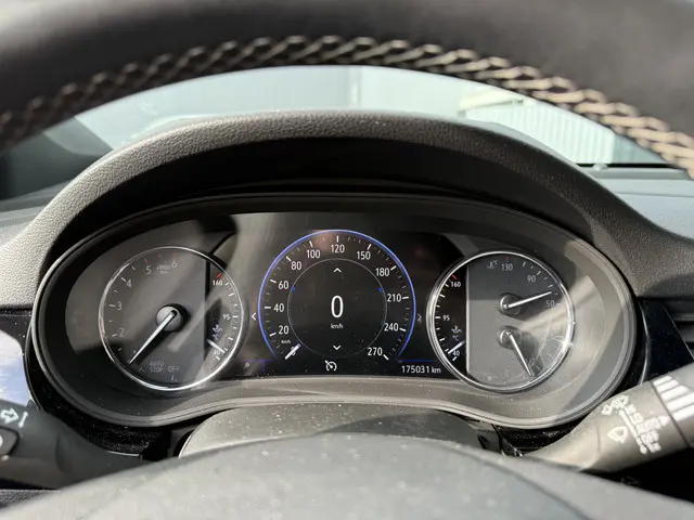 Opel Astra Sports Tourer 1.5 CDTI Elegance 2020 Diesel 30