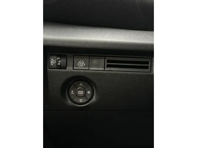 Citroën C4 - 1.2 Puretech Shine 2022 Benzine 17