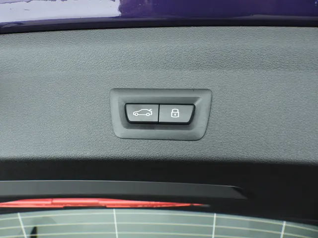 BMW 1 Serie 5-deurs 120 2025 Benzine 28