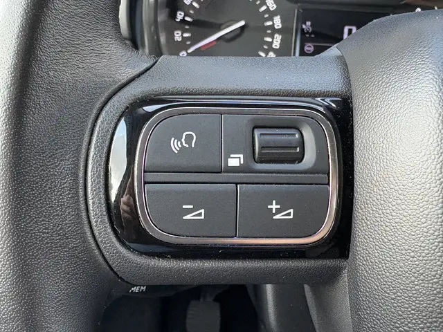 Citroën C3 1.2 PureTech Shine 2021 Benzine 18
