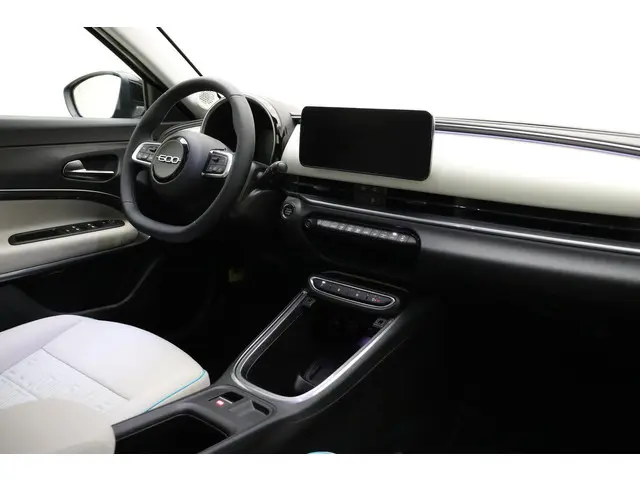 Fiat 600 1.2 Hybrid La Prima 2024 Benzine 3