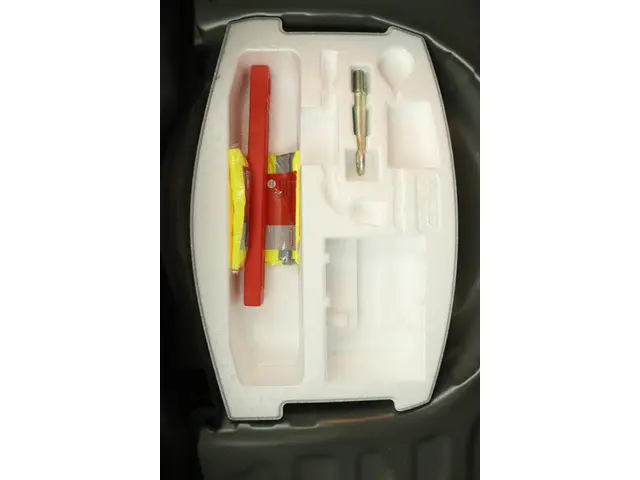 Suzuki Swift 1.2 Select Smart Hybrid 2025 Benzine 32