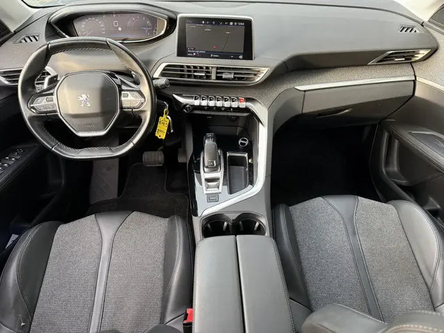 Peugeot 3008 1.2 PureTech Allure 2019 Benzine 27