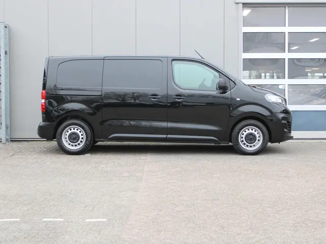 Peugeot Expert 1.5 BlueHDI 100 S&S L2 2023 Diesel 7