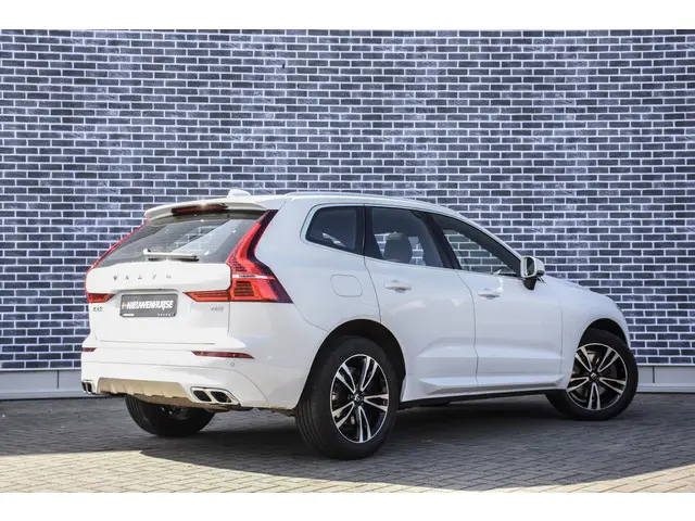 Volvo XC60 2.0 B5 Momentum Exclusive 2021 Benzine 3
