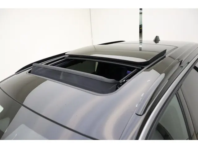 Peugeot e-5008 GT Avantage 73 kWh 2025 Elektrisch 39