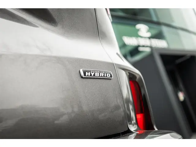 Ford Kuga 2.5 PHEV ST-Line 2023 Hybride Benzine 22