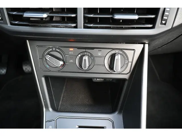 Volkswagen Polo 1.0 TSI Comfortline 2019 Benzine 30