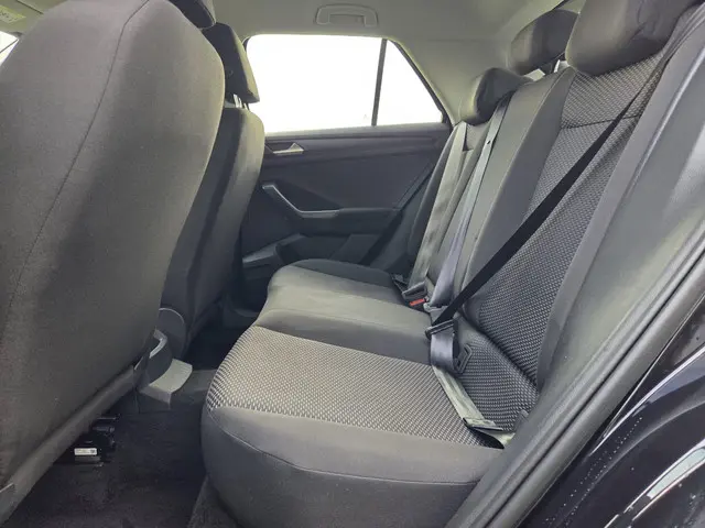 Volkswagen T-Roc 1.0 TSI Life 2022 Benzine 6