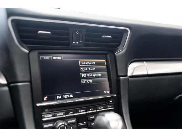 Porsche 911 3.4 Carrera 4 2015 Benzine 22