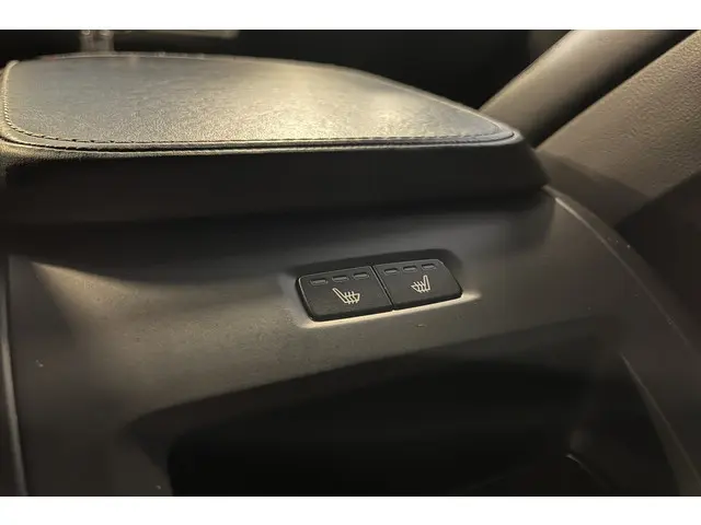 Volvo V90 T4 190pk R-Design 2018 Benzine 42