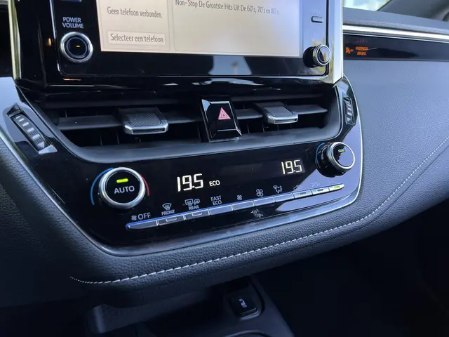 Suzuki Swace 1.8 Hybrid Select 2021 Hybride Benzine 13