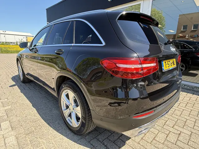 Mercedes-Benz GLC 250 4MATIC Prestige 2015 Benzine 9