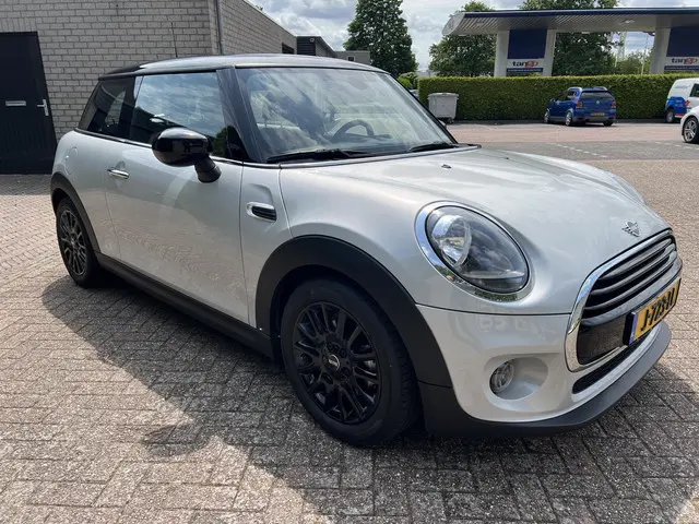 MINI Cooper 2