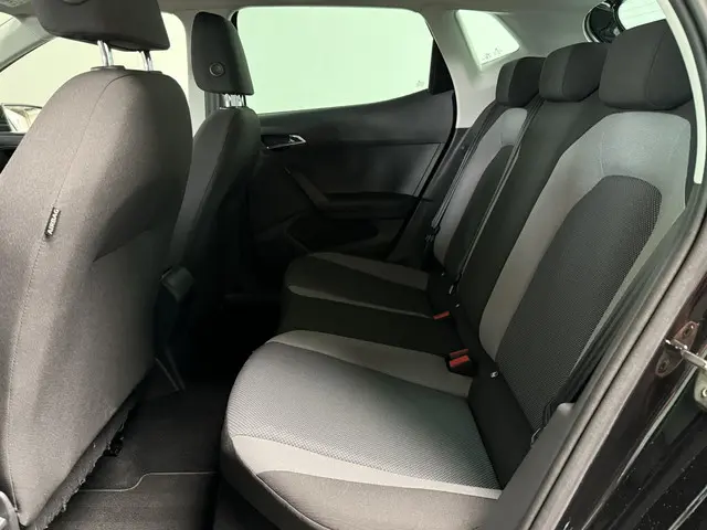 SEAT Ibiza 1.0 TSI Style Business Intense 2019 Benzine 24