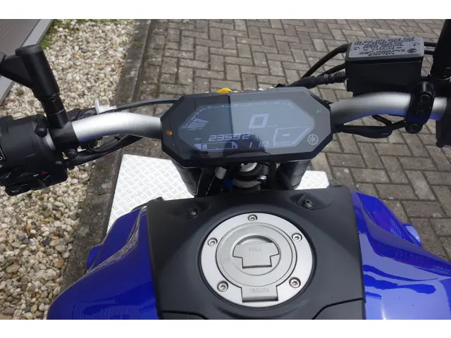 Yamaha MT 07 ABS 2021 Benzine 14