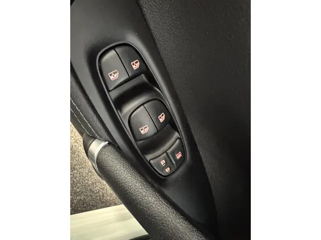 Nissan QASHQAI 1.3 DIG-T Tekna 2021 Benzine 17