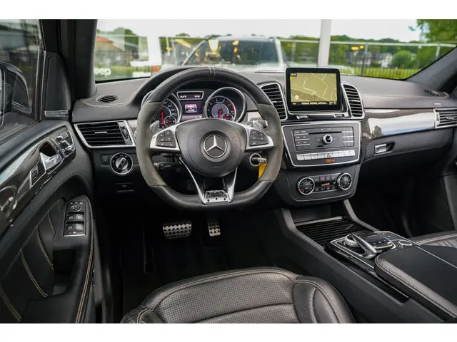 Mercedes-Benz GLS AMG 63 4MATIC 2016 Benzine 4