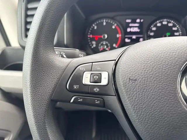 Volkswagen Crafter 35 2.0 TDI L5H3 2024 Diesel 10