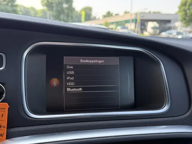 Volvo V40 2.0 D2 R-Design 2017 Diesel 12