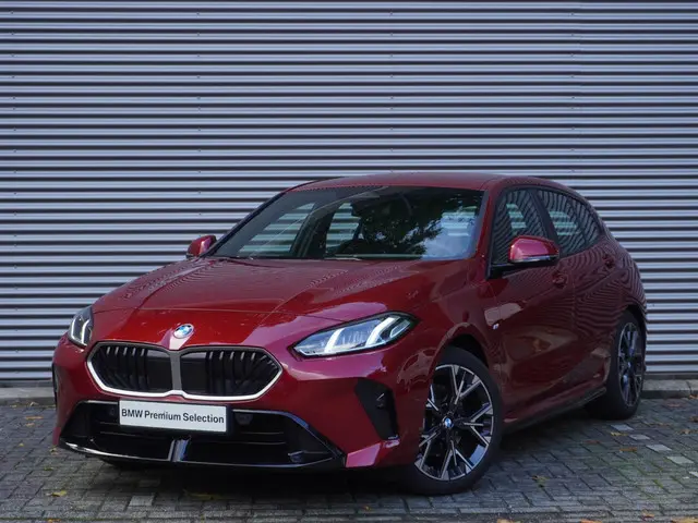 BMW 1 Serie 120 2025 Benzine 32