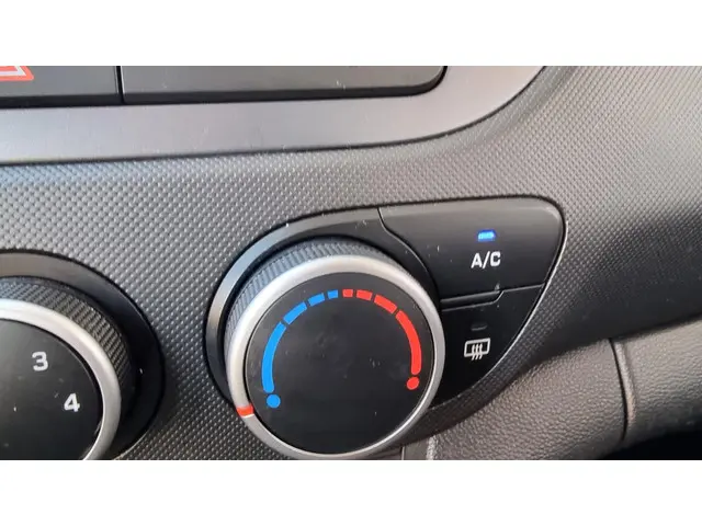 Hyundai i10 1.0i Comfort 2020 Benzine 12