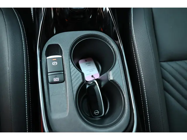 Nissan Juke 1.0 DIG-T Tekna 2025 Benzine 27