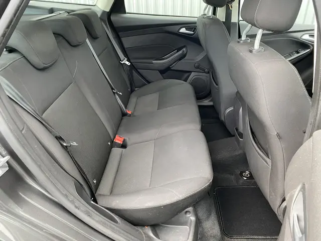 Ford Focus Wagon 1.0 Trend 2017 Benzine 18