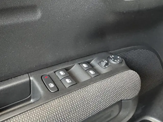 Citroën C3 Aircross 1.2 PureTech S&S Feel 2018 Benzine 10