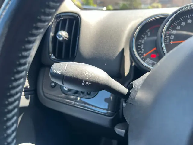 MINI Countryman Mini 1.5 Cooper 2017 Benzine 13