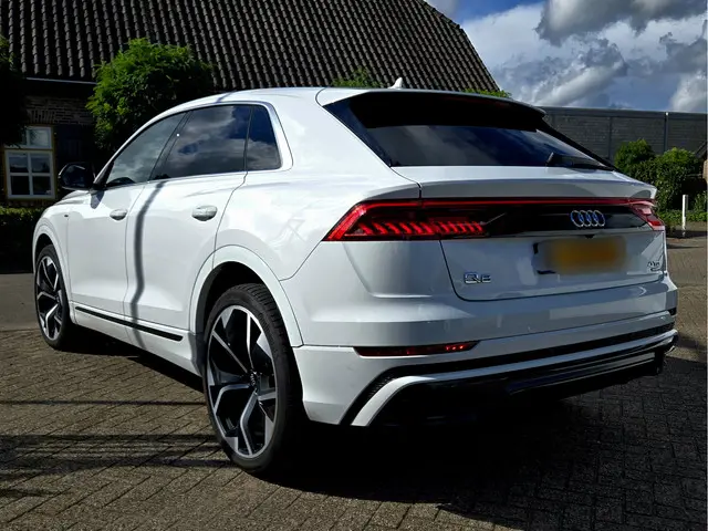 Audi Q8 5.0TDI 286PK QUATTRO 2019 Hybride Diesel 15
