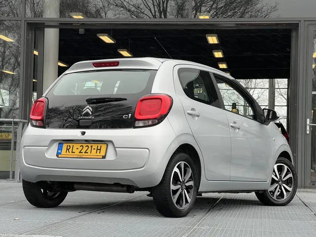 Citroën C1 1.0 VTi Shine 2018 Benzine 2