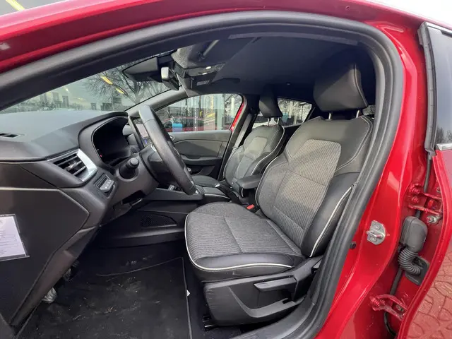 Mitsubishi Colt 1.0T MT First Edition 2024 Benzine 8