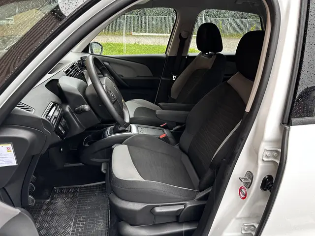 Citroën C4 Picasso 1.2 PureTech Selection 2015 LPG/Gas 8