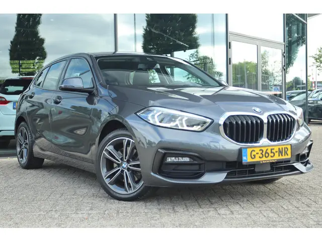 BMW 1 Serie 118I EXECUTIVE EDITION AUT. 2019 Benzine 7