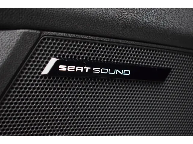 SEAT Leon ST 1.4 TSi FR Connect 2015 Benzine 26