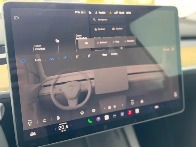 Tesla Model Y RWD 58 kWh FSD 2023 Elektrisch 16
