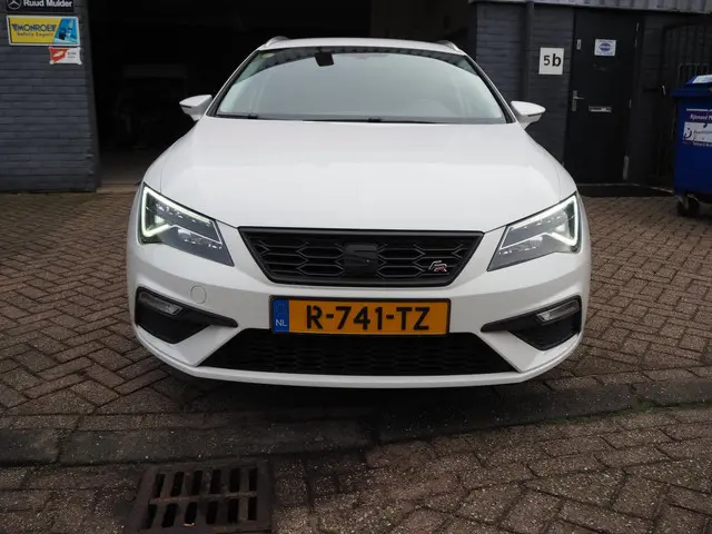 SEAT Leon Sportstourer ST 1.4 EcoTSI FR 2017 Benzine 7