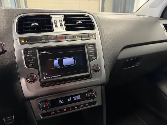 Volkswagen Polo 1.2 TSI Highline 2016 Benzine 11