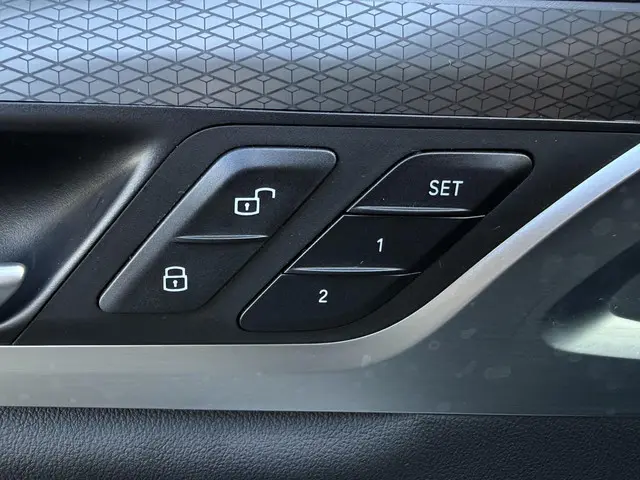 BMW X3 xDrive30e 2023 Hybride Benzine 21