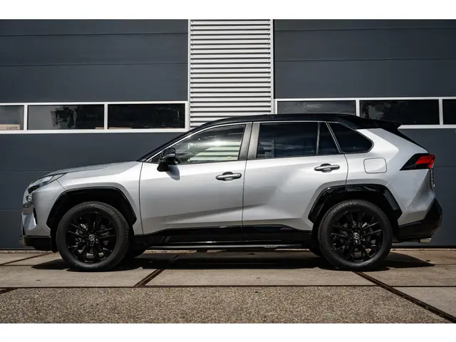 Toyota RAV4 2.5 HEV AWD Bi-Tone 2023 Hybride Benzine 2