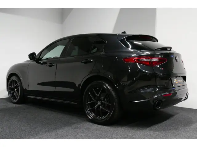 Alfa Romeo Stelvio 2.0 T AWD Veloce 2020 Benzine 18