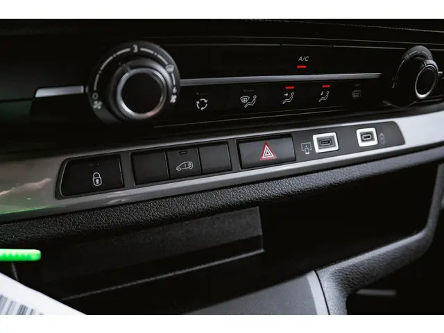 Opel Vivaro 1.5 Diesel 120pk L3H1 2024 Diesel 18