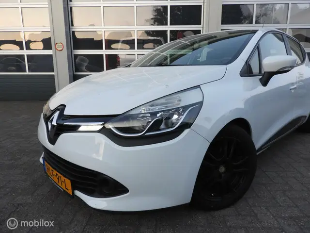 Renault Clio 1.2 16V 2014 Benzine 2